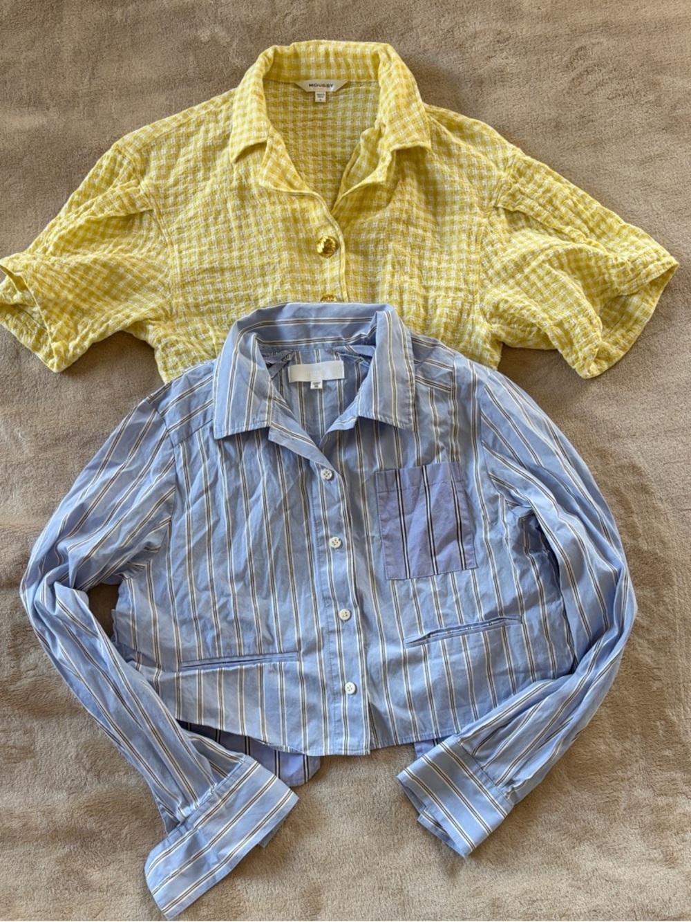 Moussy Yellow Short-Sleeve Button-Front Shirt with Blue Striped Button-Down crop